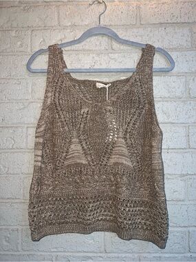 Hem  & Thread knit tank size large